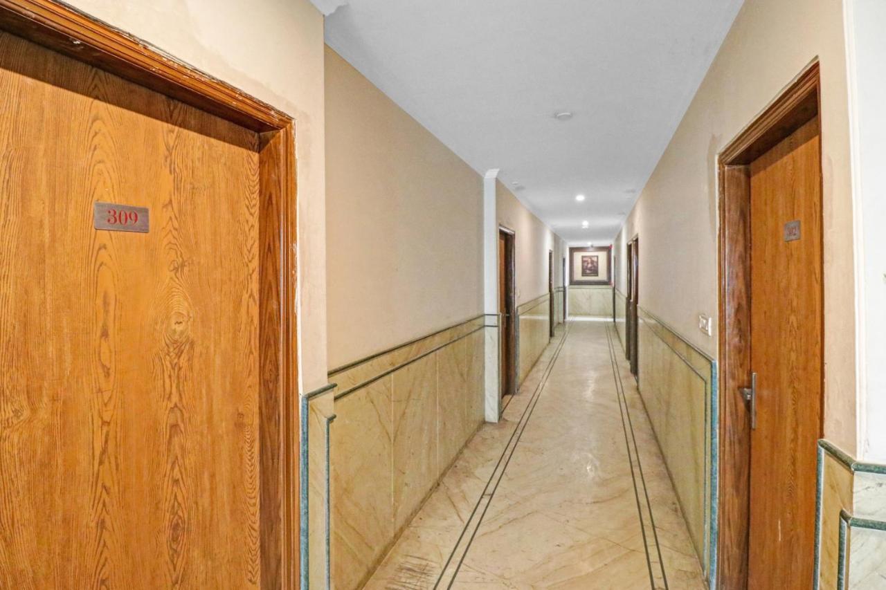 Airport Hotel Goodluck New Delhi Exterior photo